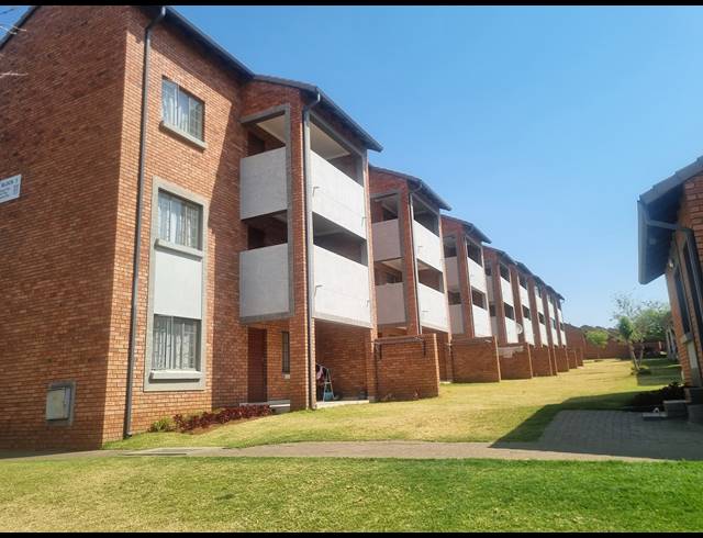 2 BEDROOM APARTMENT FOR SALE IN SAGEWOOD